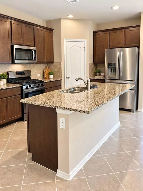 Kitchen - 2027 Brookmont Dr, Conroe, TX 77301 photo 2 of 2