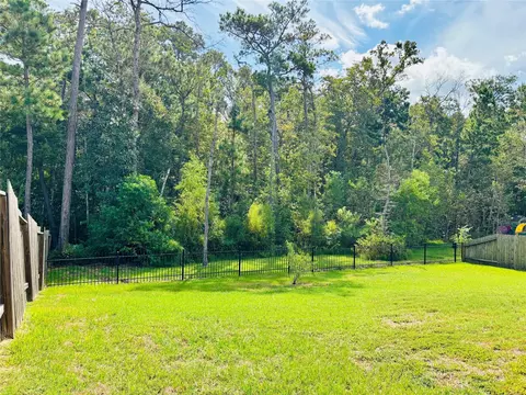 Exterior - 2027 Brookmont Dr, Conroe, TX 77301 photo 5 of 5