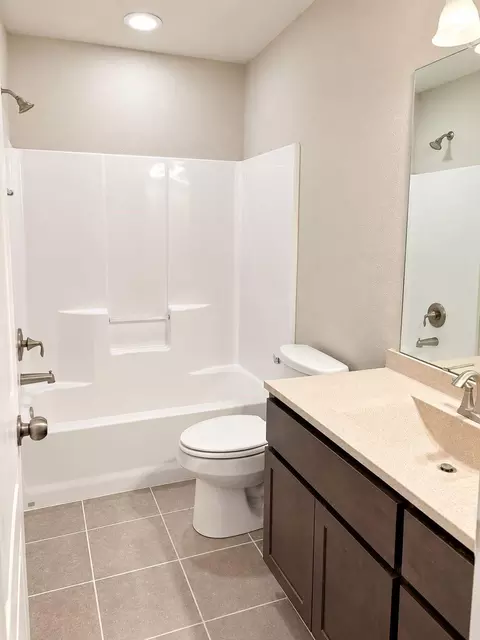 Bath - 2027 Brookmont Dr, Conroe, TX 77301 photo 3 of 3