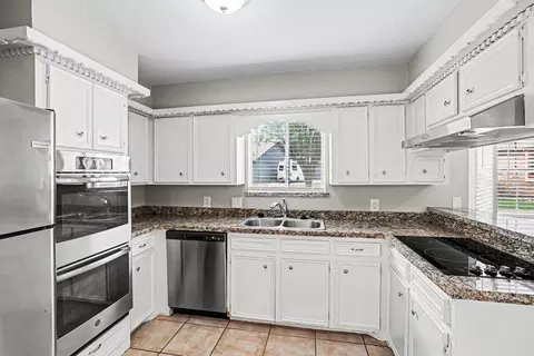 Kitchen - 2 Queens Ct, Conroe, TX 77304 photo 1 of 2