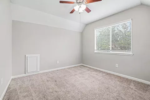Bedroom - 2 Queens Ct, Conroe, TX 77304 photo 2 of 4