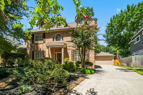 78 N Cochrans Green Cir, The Woodlands, TX 77381