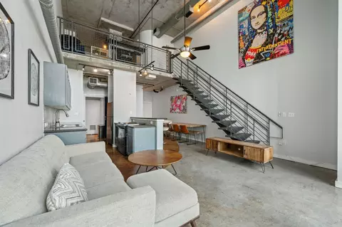 2000 Bagby St #5432, Houston, TX 77002