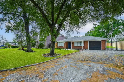 11027 Maize Ln, Houston, TX 77041