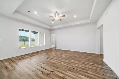 1608 Elm Ct, Angleton, TX 77515 photo 12