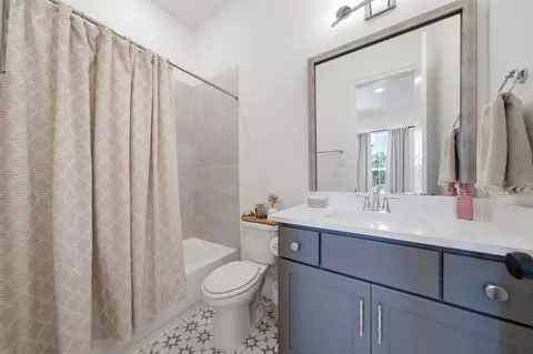 Bath - 6310 Star Light Ct, Spring, TX 77386 photo 8 of 8