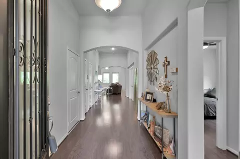 271 Little Dog Dr, Montgomery, TX 77356