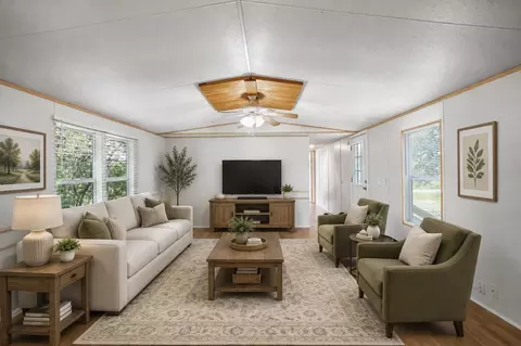 71 Road 5221, Cleveland, TX 77327