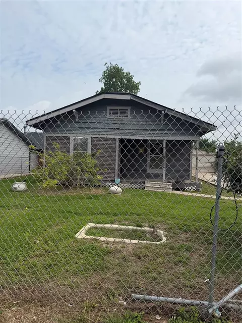 8607 Farqueson St, Houston, TX 77029