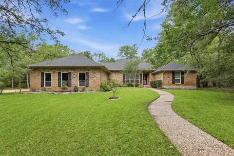 2507 Faulkner Dr, College Station, TX 77845