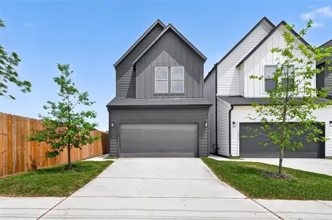 7422 Maxroy St, Houston, TX 77088