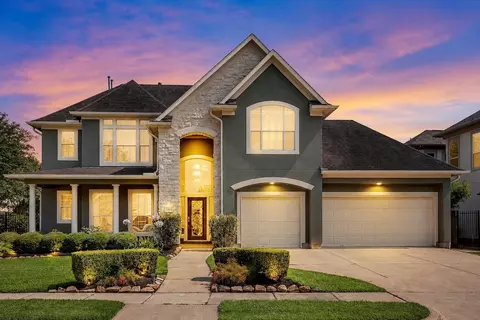 5203 Harvest Bend Ct, Sugar Land, TX 77479