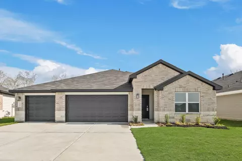 129 Wildflower Ln, Dayton, TX 77535