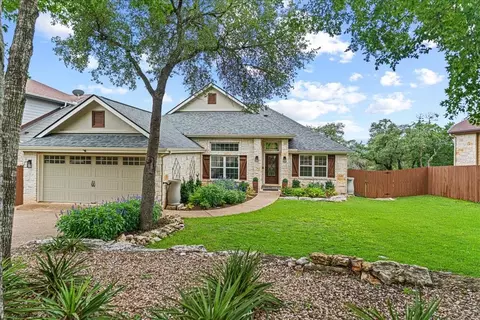 68 Brookhollow Dr, Wimberley, TX 78676