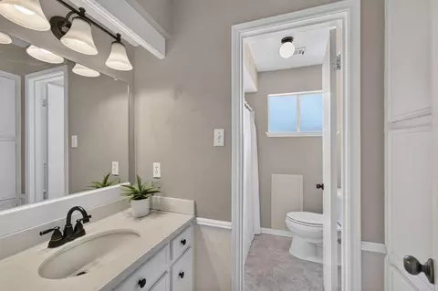 Bath - 7063 Windy Pines Dr, Spring, TX 77379 photo 1 of 2