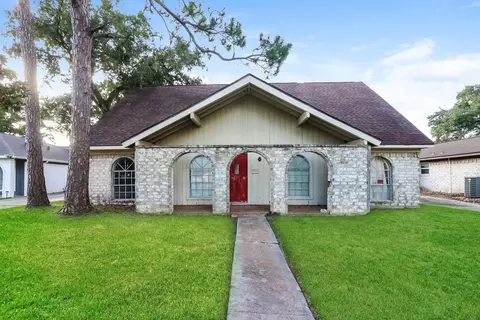 10511 Sagepine Ln, Houston, TX 77089