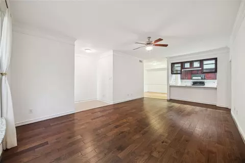 2700 Revere St #101, Houston, TX 77098