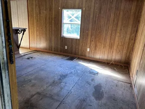 116 Antelope St, Onalaska, TX 77360 photo 3