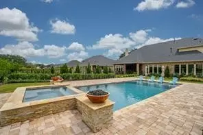 29818 Deer Crest Ln, Richmond, TX 77406