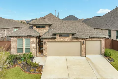5039 Country Meadows Trl, Iowa Colony, TX 77583