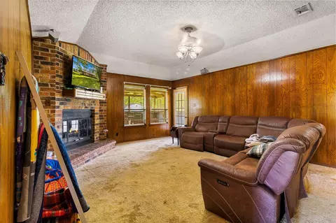 Living - 200 Manuel Rd, Shepherd, TX 77371 photo 3 of 5