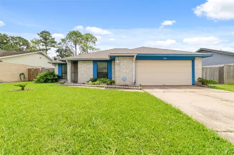 10406 Sagestar Ln, Houston, TX 77089