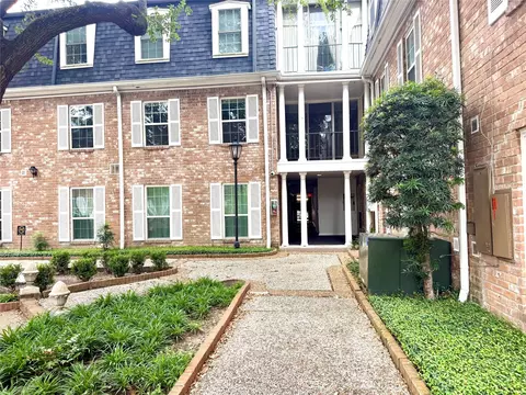 359 N Post Oak Ln #118, Houston, TX 77024