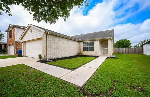 29407 Legends Hill Dr, Spring, TX 77386 photo 1