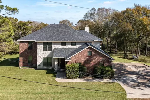 507 Oaks Grande Rd, Baytown, TX 77523