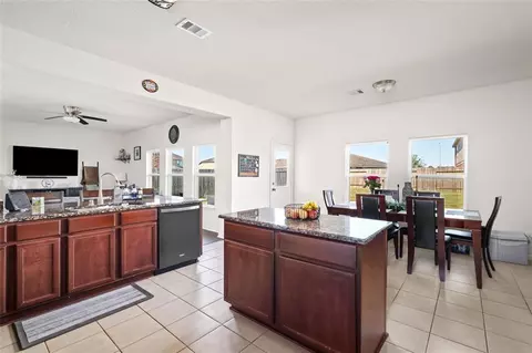 2011 Beach Bluff Rd, Richmond, TX 77469