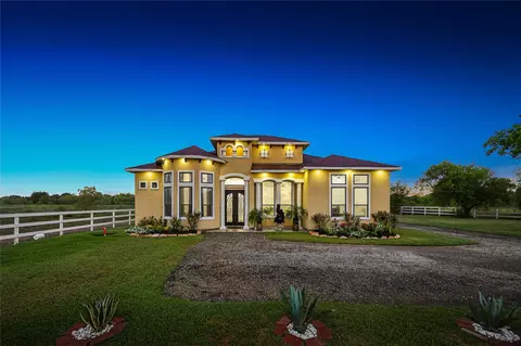 4431 Garvie Ln, Brookshire, TX 77423