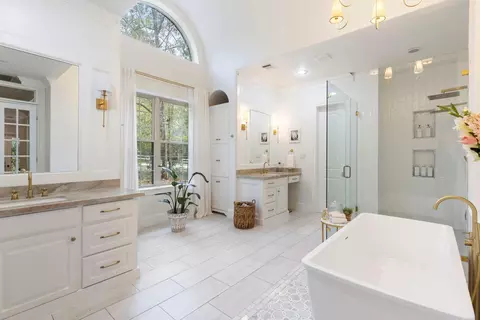 7421 Enchanted Stream Dr, Conroe, TX 77304