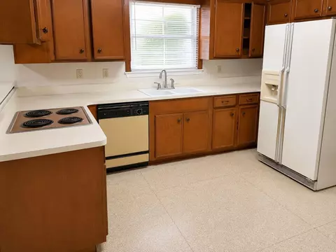 5835 Rutherglenn Dr, Houston, TX 77096