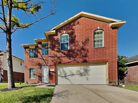 15634 Haleys Landing Ln, Houston, TX 77095