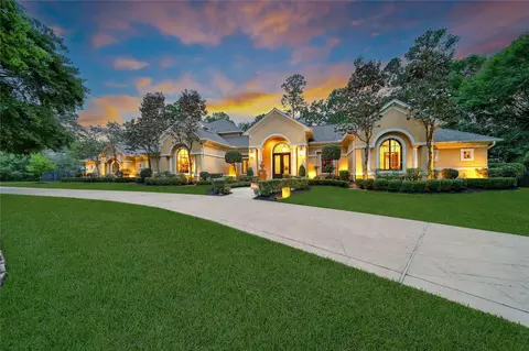 79 N Gary Glen Cir, The Woodlands, TX 77382