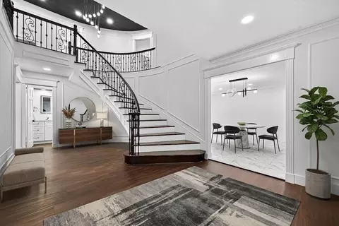 5607 Pebble Springs Dr, Houston, TX 77066