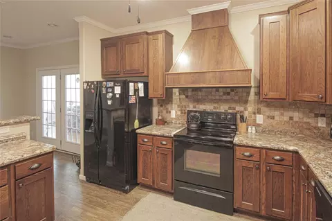 Kitchen - 233 Taylor Cemetery Rd, Moscow, TX 75960 photo 3 of 6