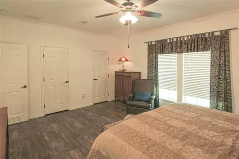 Bedroom - 233 Taylor Cemetery Rd, Moscow, TX 75960 photo 3 of 6