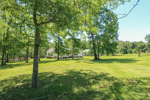 Exterior - 233 Taylor Cemetery Rd, Moscow, TX 75960 photo 7 of 10