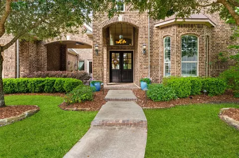 8935 Wandering Willow Dr, Richmond, TX 77406