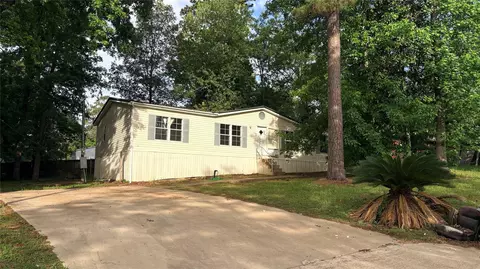 315 Galahad Dr, Woodville, TX 75979