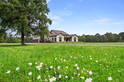 10573 Cooks Lake Rd, Lumberton, TX 77657
