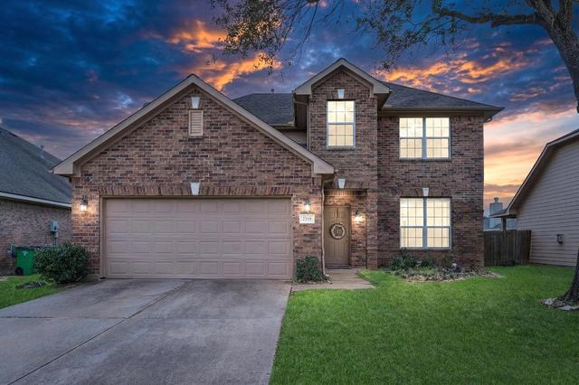 1319 Collier Point Ln, Fresno, TX 77545