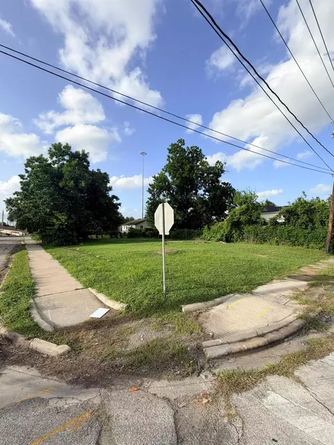 4701 Market St, Houston, TX 77020