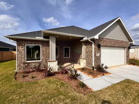10300 Cabo Del Sol Dr, Cleveland, TX 77327