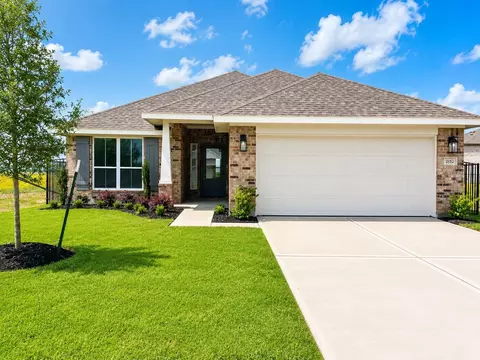 2152 Emerald Lake Trl, Dayton, TX 77535
