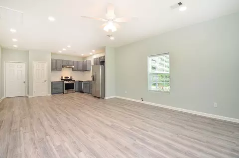 Living - 24719 Roscommon, Hempstead, TX 77445 photo 2 of 4