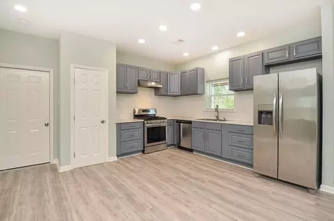 Kitchen - 24719 Roscommon, Hempstead, TX 77445 photo 1 of 2