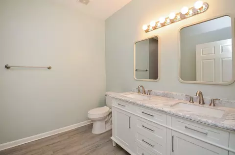 Bath - 24719 Roscommon, Hempstead, TX 77445 photo 1 of 3