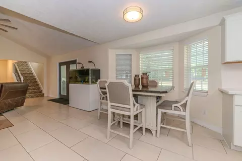 Dining - 7050 Guess Rd, Beaumont, TX 77708 photo 4 of 4